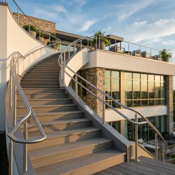 Hospitality & Entertainment