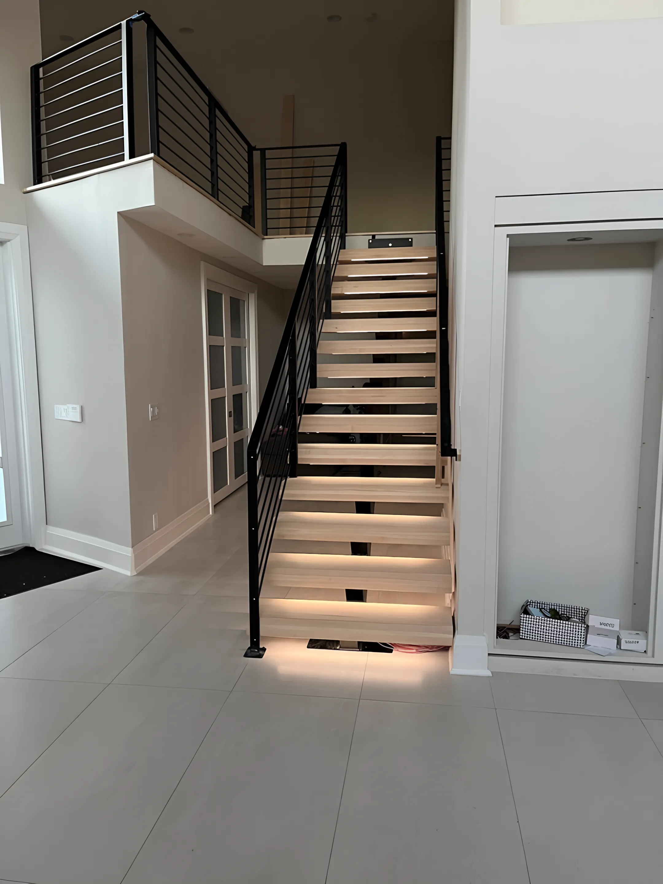 Residential Architecture floating stairs