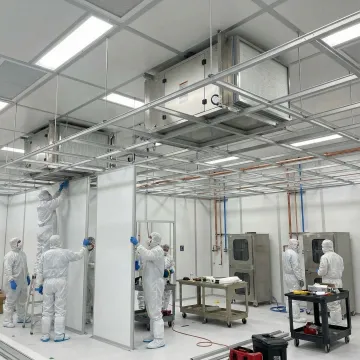Medical cleanroom construction with modular panels and HEPA systems