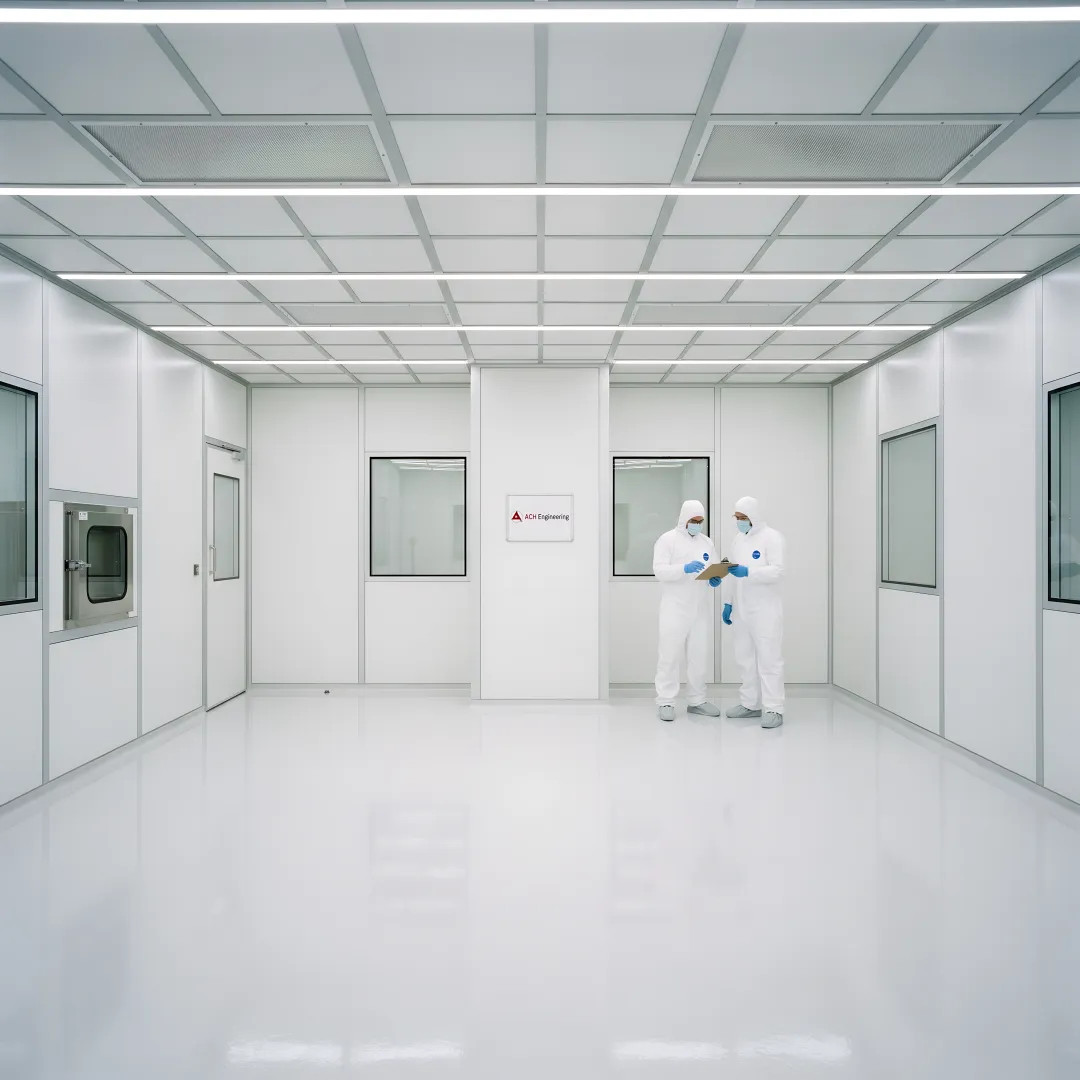 Modern electronics cleanroom with modular walls and ISO certification for semiconductor manufacturing