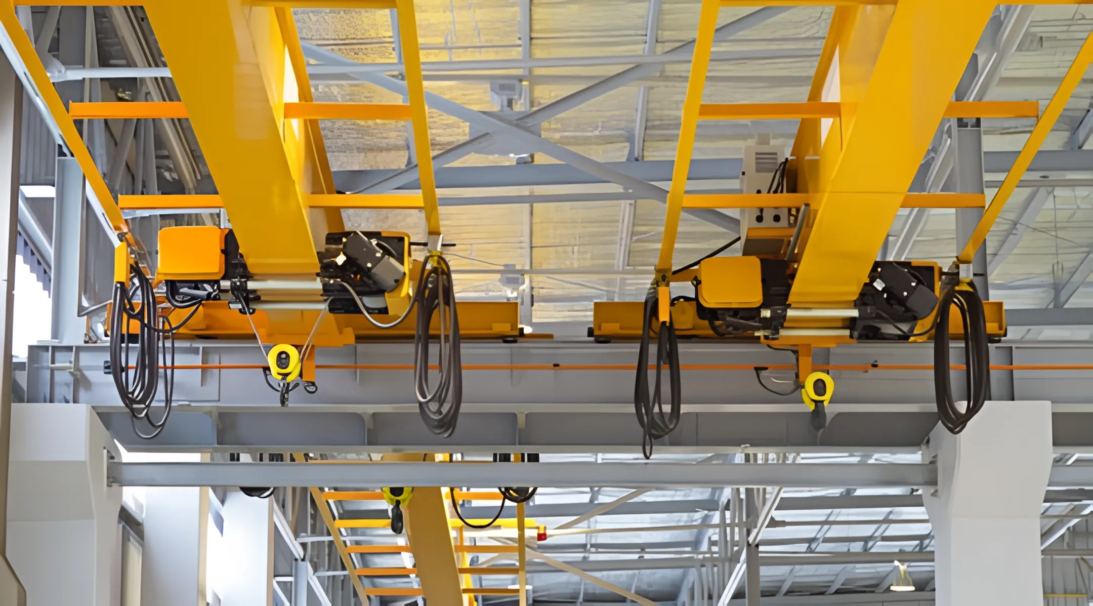 Pneumatic hoist in a large warehouse