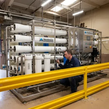 Commercial brackish water reverse osmosis system