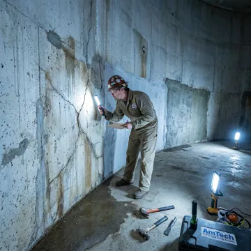 Concrete tank relining process inspection