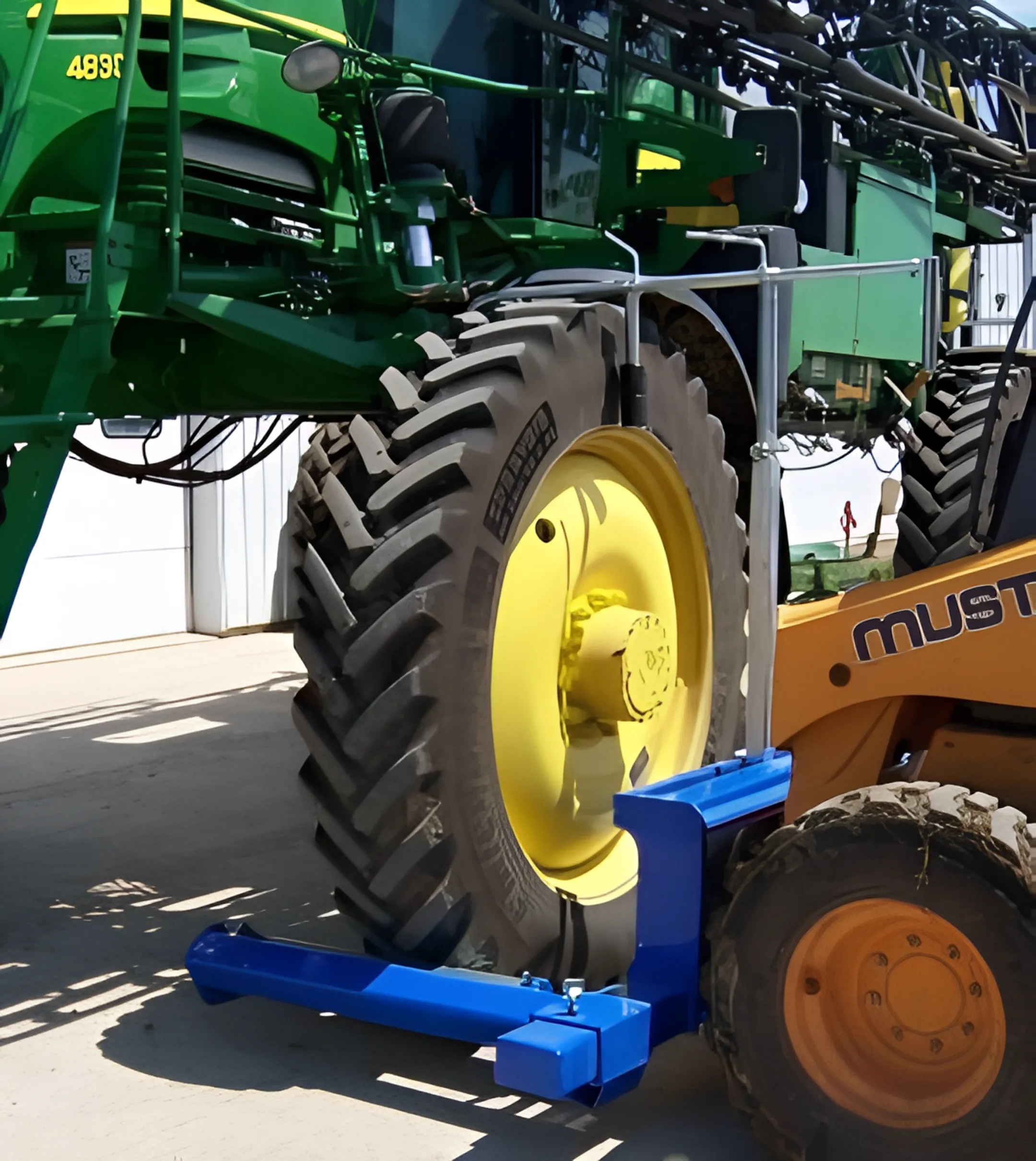 Contractor machinery wheel handling