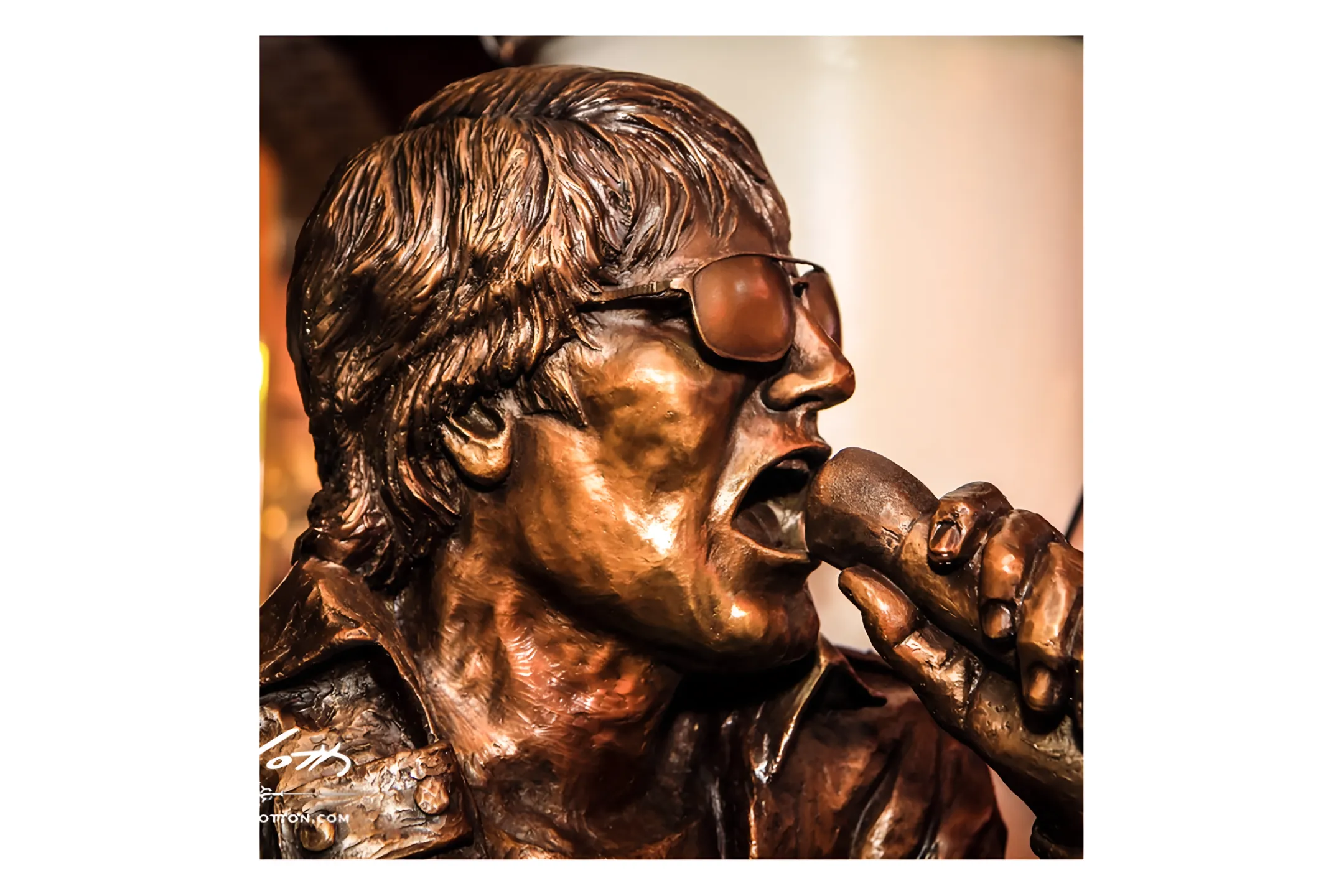 Custom Bronze Celebrity Statue