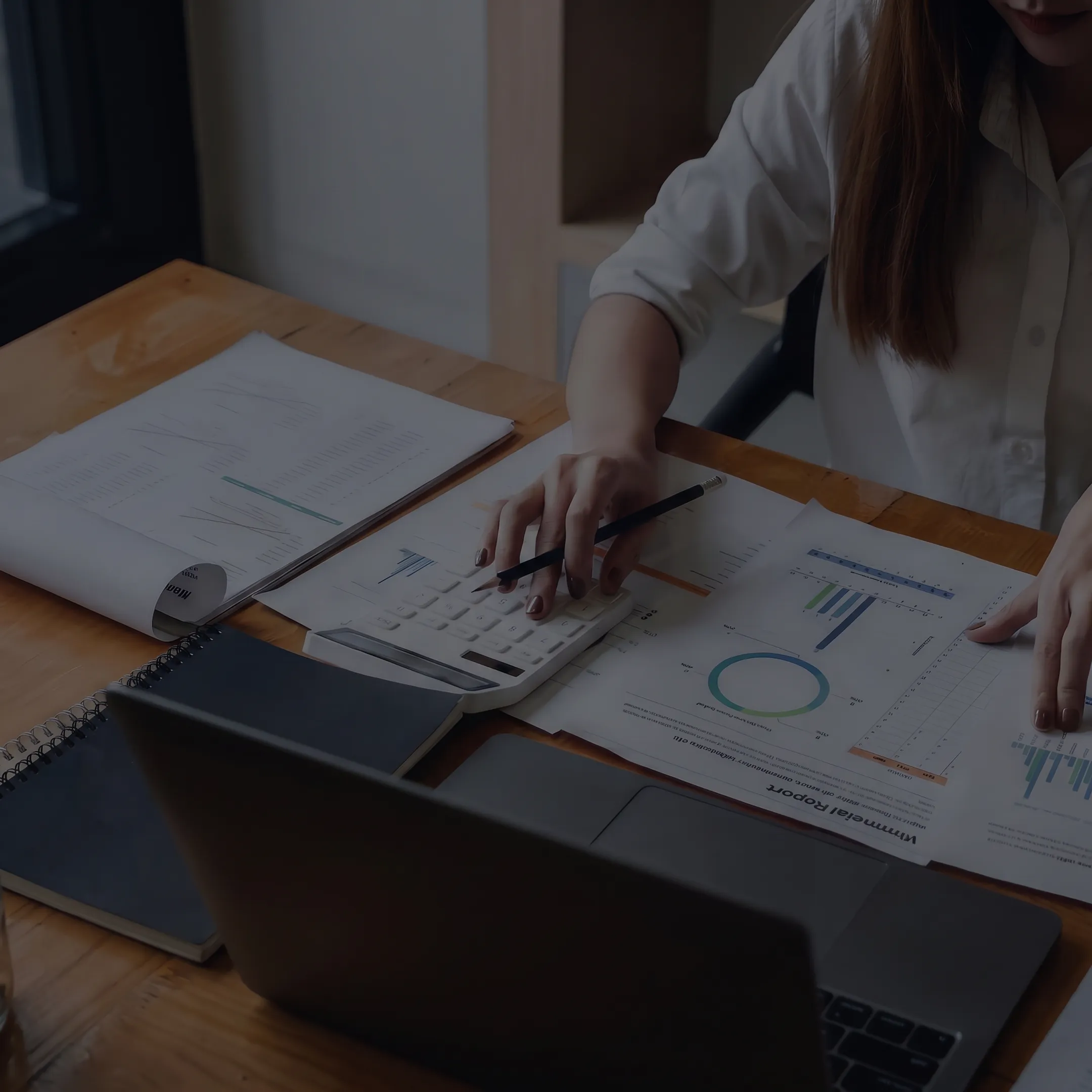 Business owner discussing company valuation with an advisor