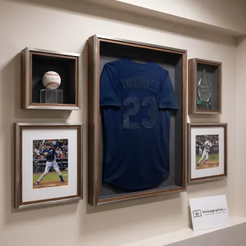 Sports Collectibles & Custom Framing Services