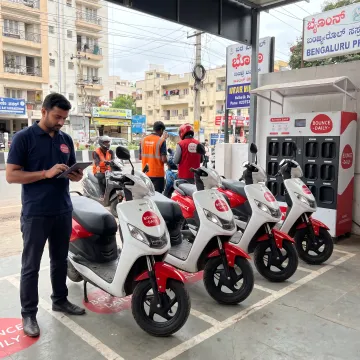 EV scooter rental hub partner with fleet