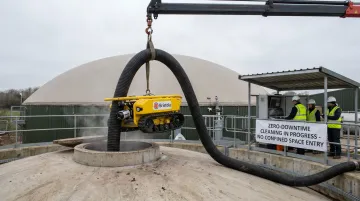 Bristola robotic ROV submersible cleaning active anaerobic digester without production downtime