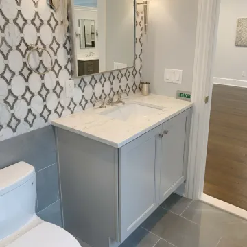 Cultured marble vanity top with integrated sink