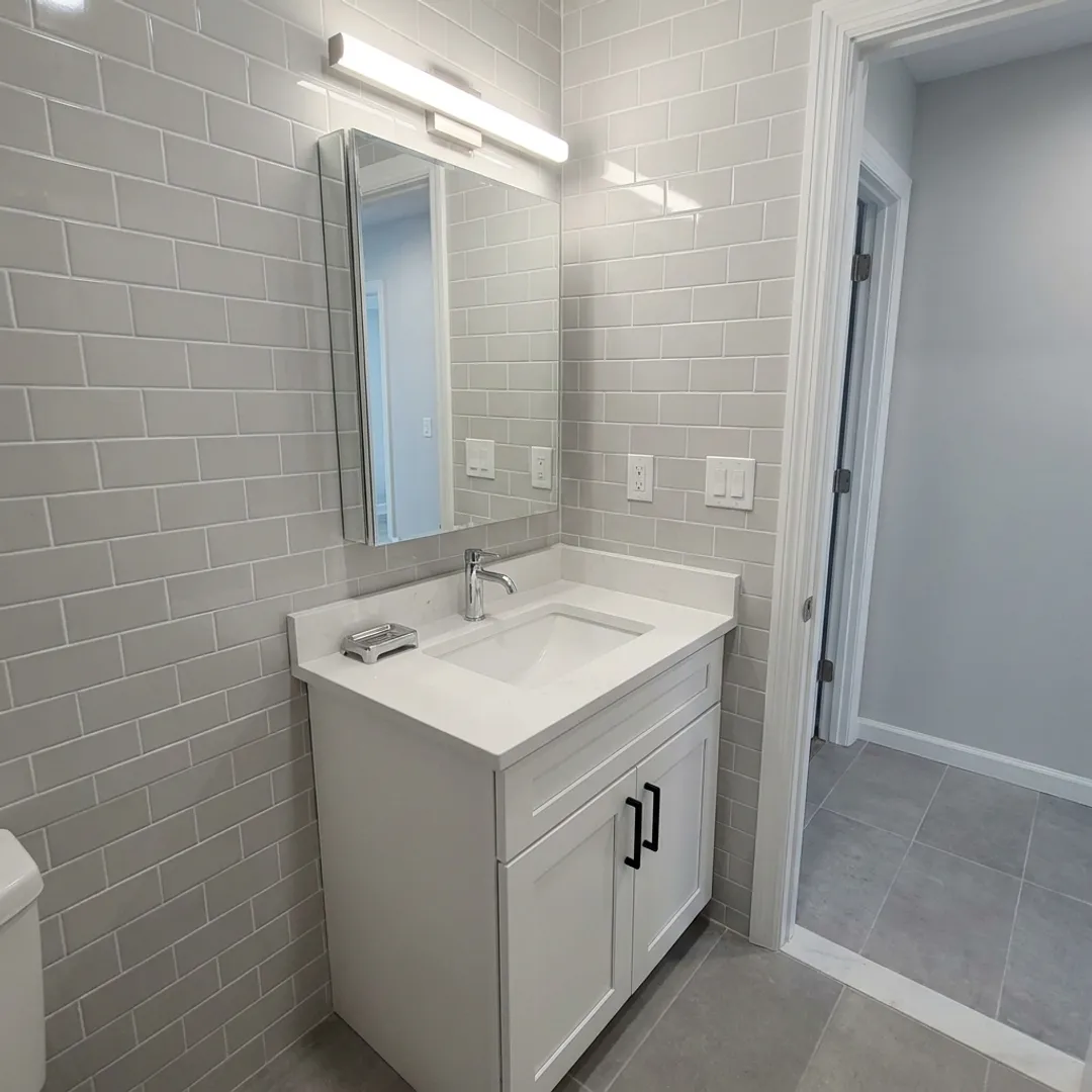 30 Inch Bathroom Vanities with Sink Tops