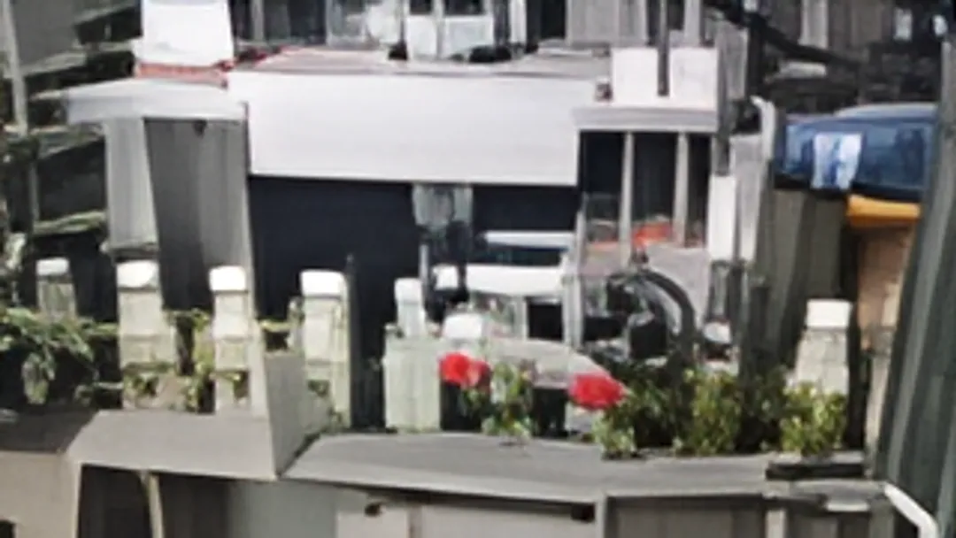 Automatic Bottle Labeling Machine