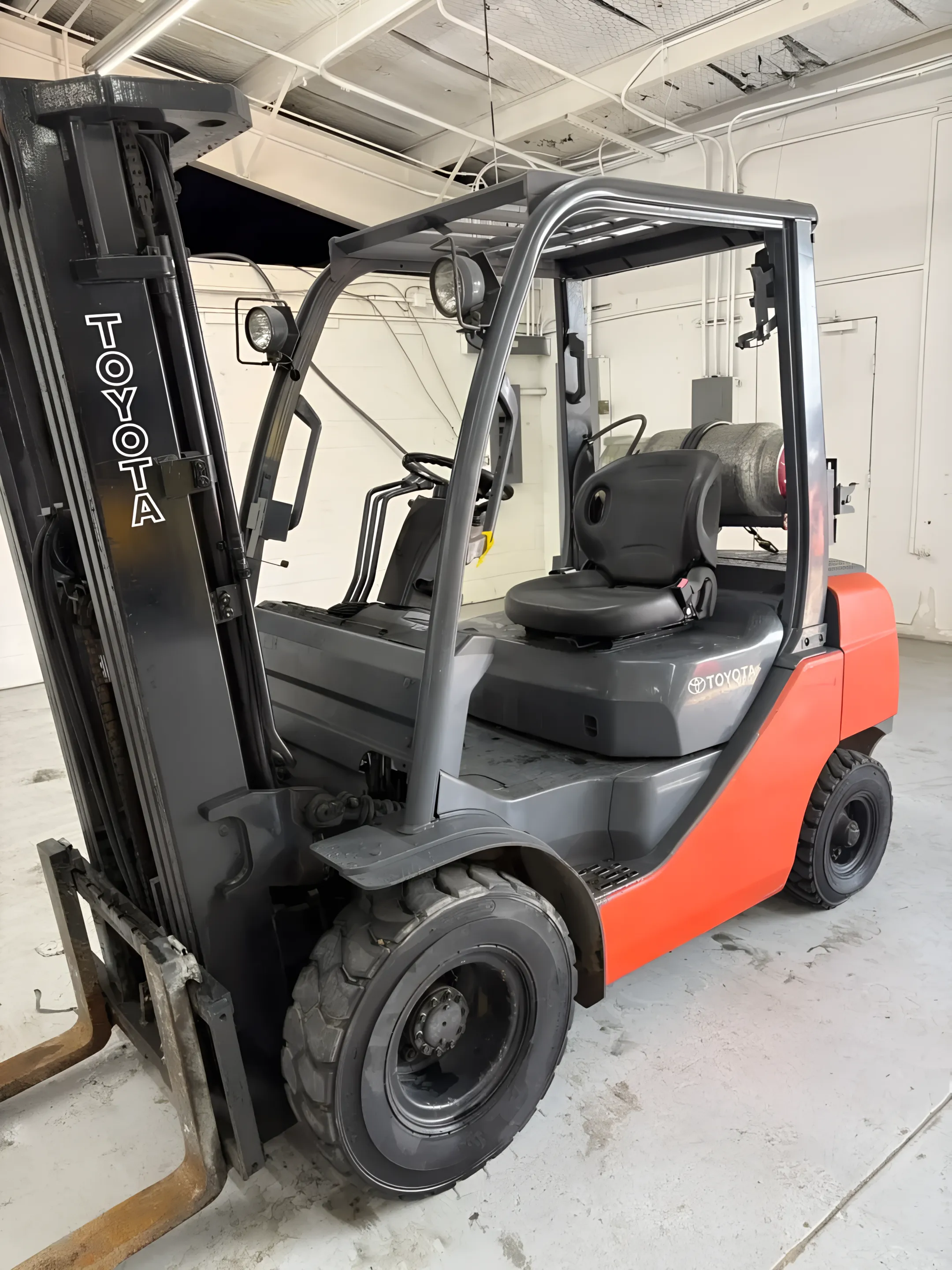 Manufacturing forklift material handling