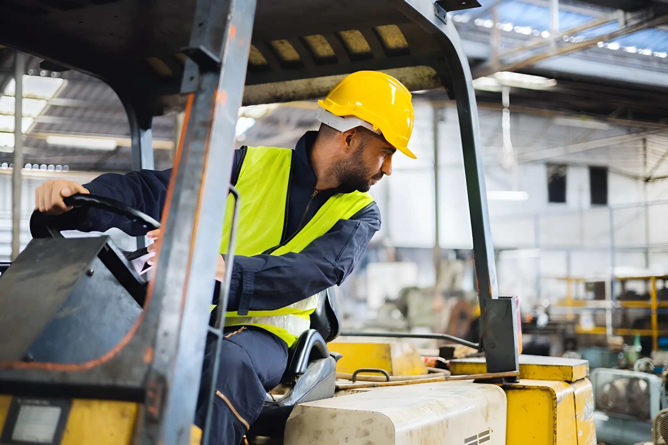 Warehouse material handling forklift