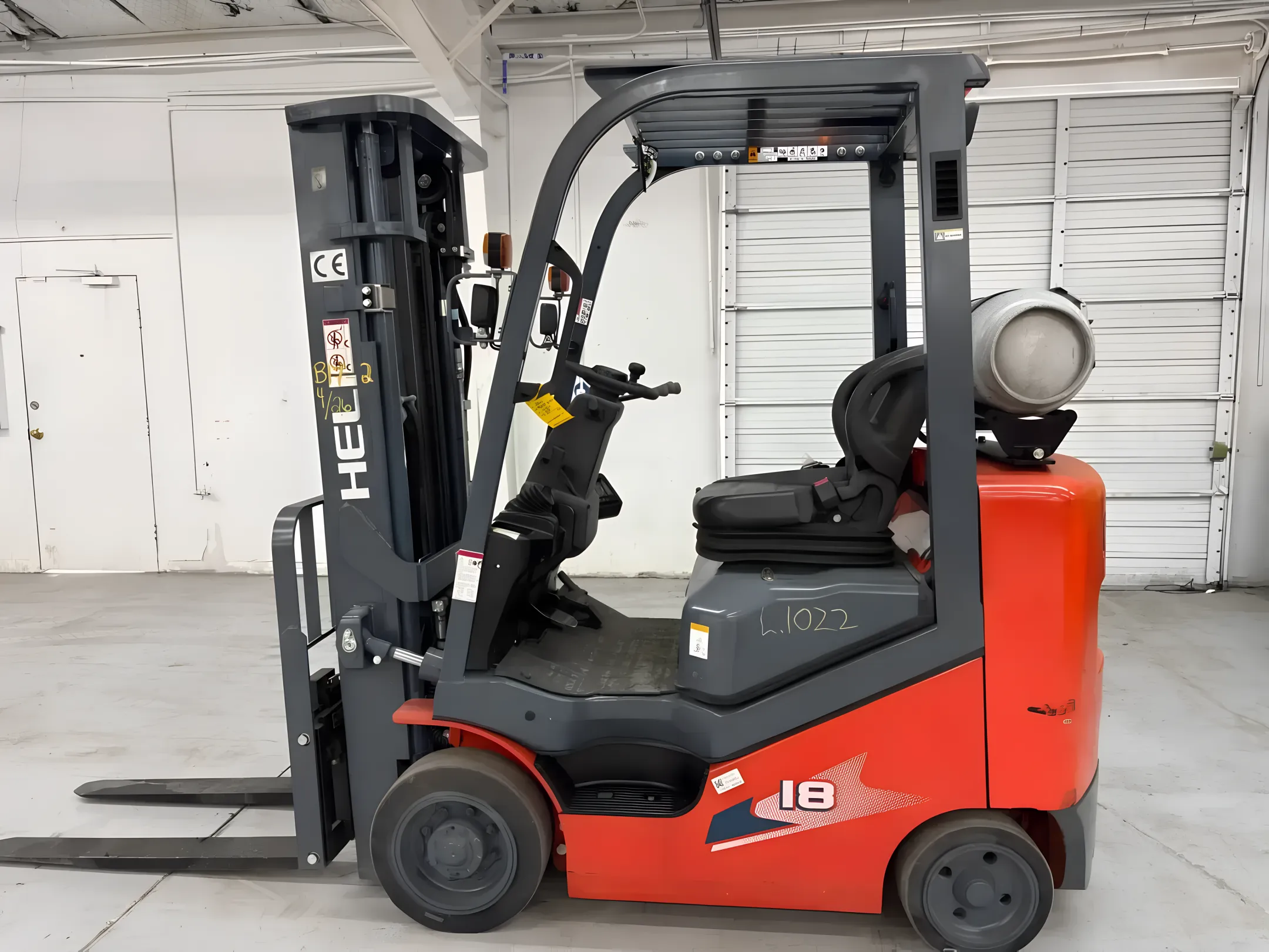 Industrial forklift pallet handling