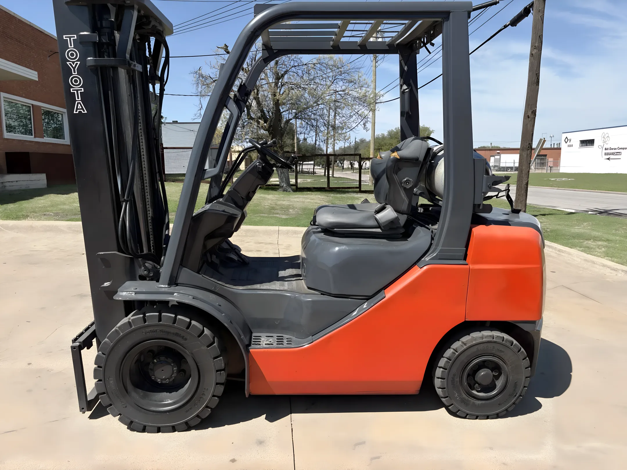Toyota air-tyre forklift working outdoors