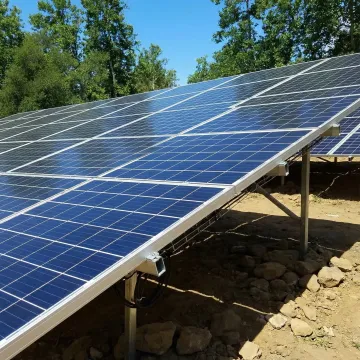 Ground mount solar system showing optimal panel positioning and cooling benefits