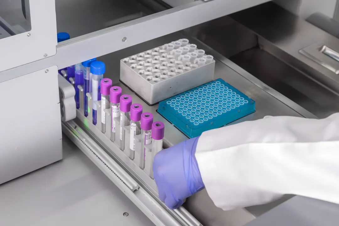 Genomics & Sequencing Labs