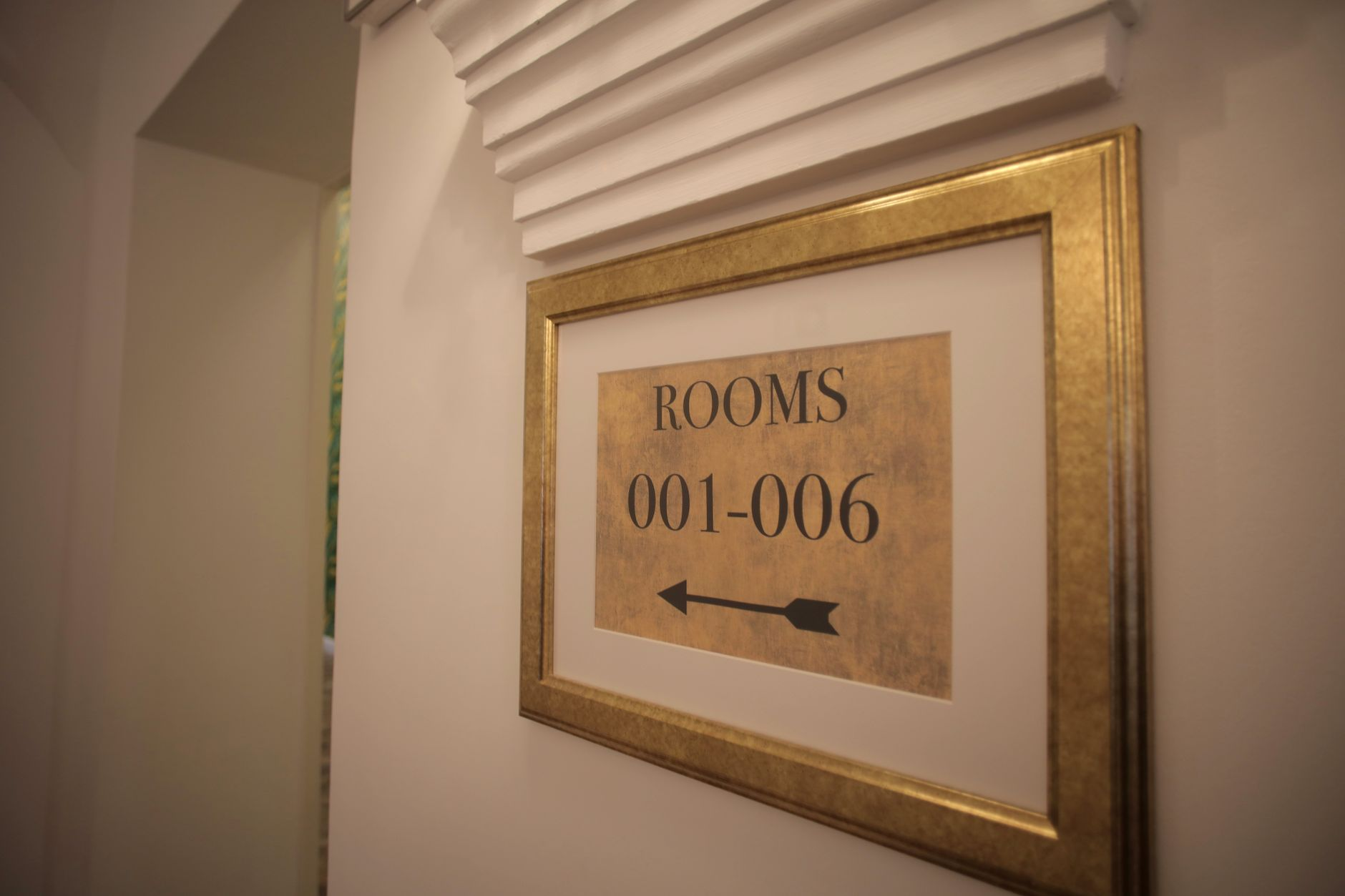 Wholesale Custom Hotel Room Signs