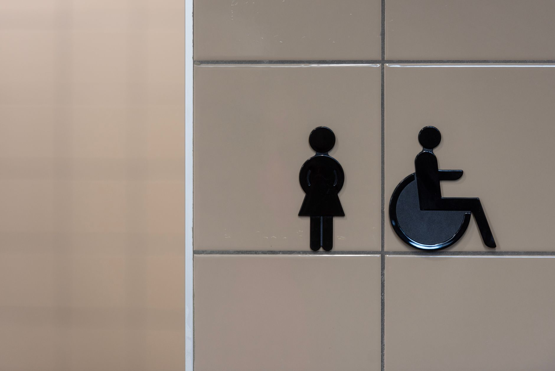 Wholesale Patient Restroom Signs