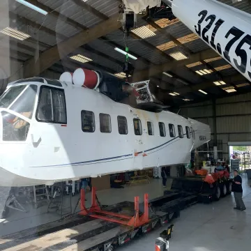 Heavy lift crane operating at an industrial plant in Florida