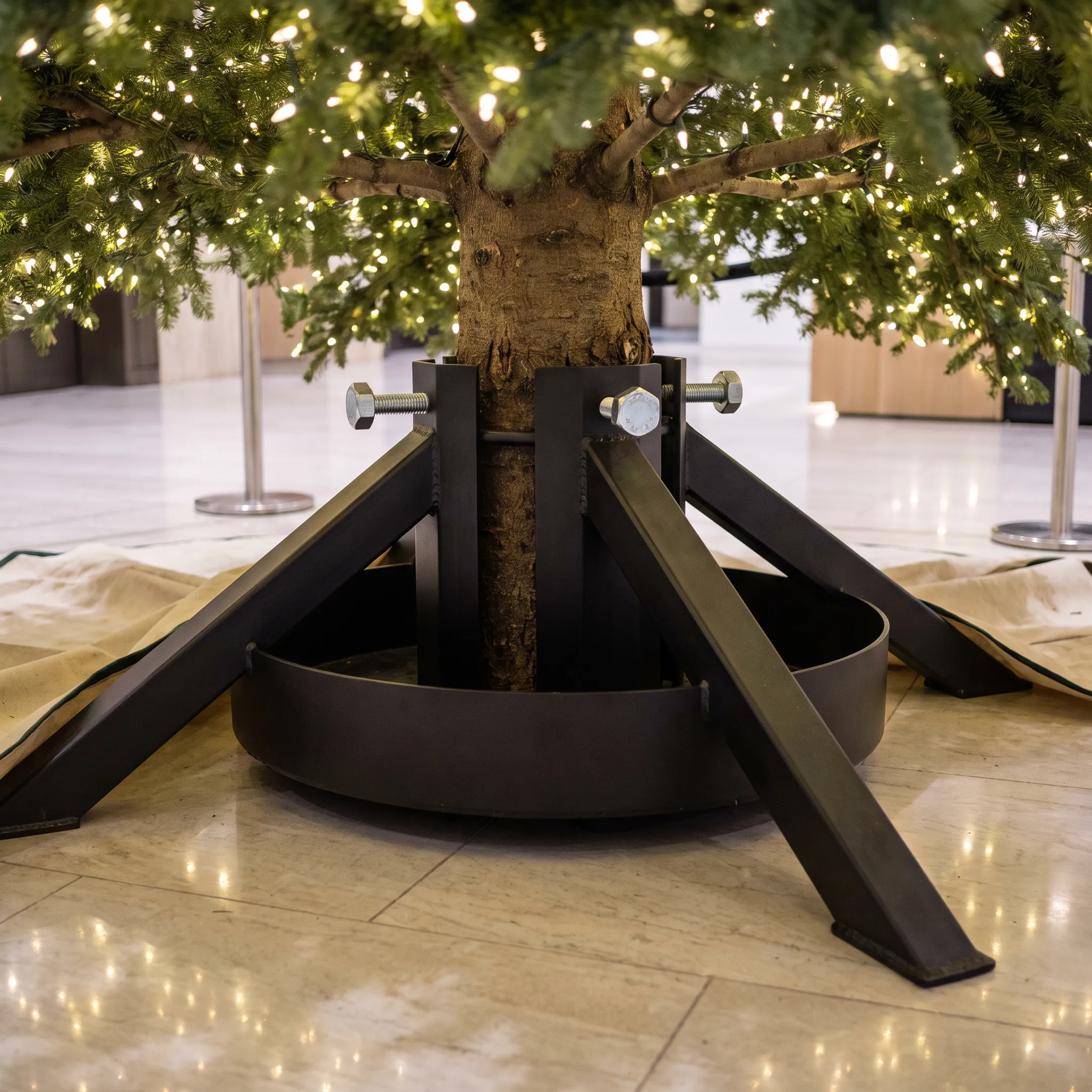 Large or Tall Christmas Tree Displays