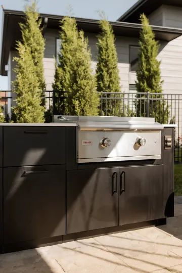 Outdoor Living & Kitchens
