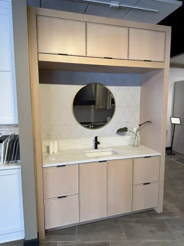 Bathroom & Vanity Design