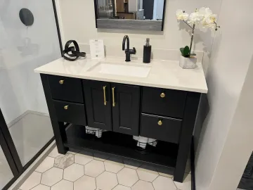 Bathrooms & Vanities