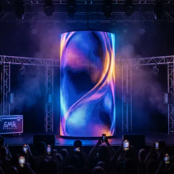 Live Events & Entertainment