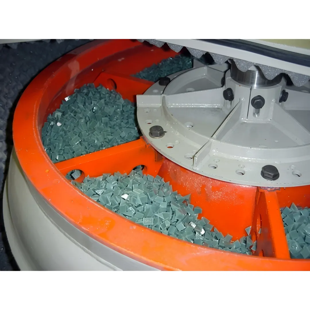 Automatic deburring machine finishing metal parts