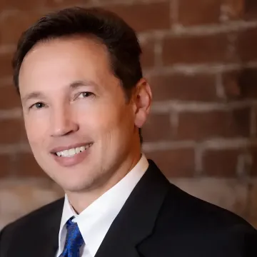 Portrait of Terry Lutz, Chief Credit Officer of Commercial Funding Partners