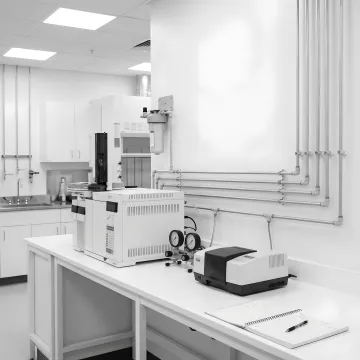 Laboratory & Research