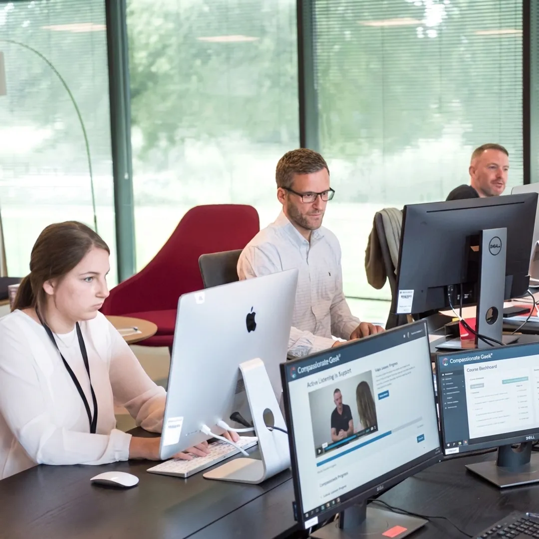 IT help desk team participating in online support training