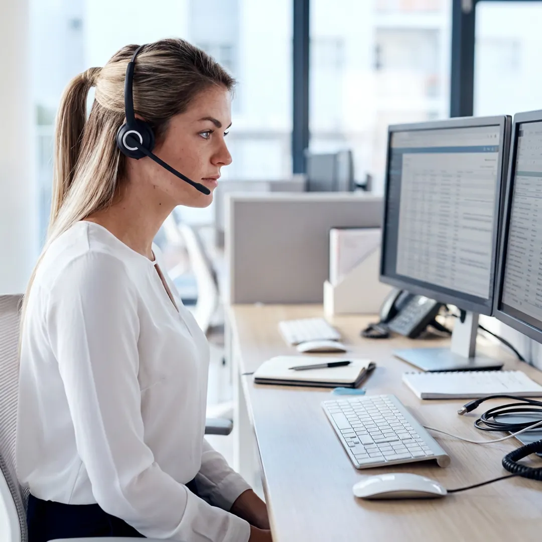 IT support professional listening to a customer