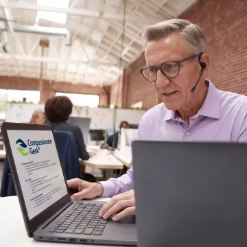 Support professional communicating with a customer