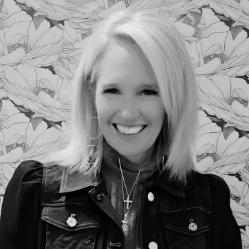 Portrait of Michelle Rozek, Owner & Creative Director at Concept 32 Custom Cabinet Studio