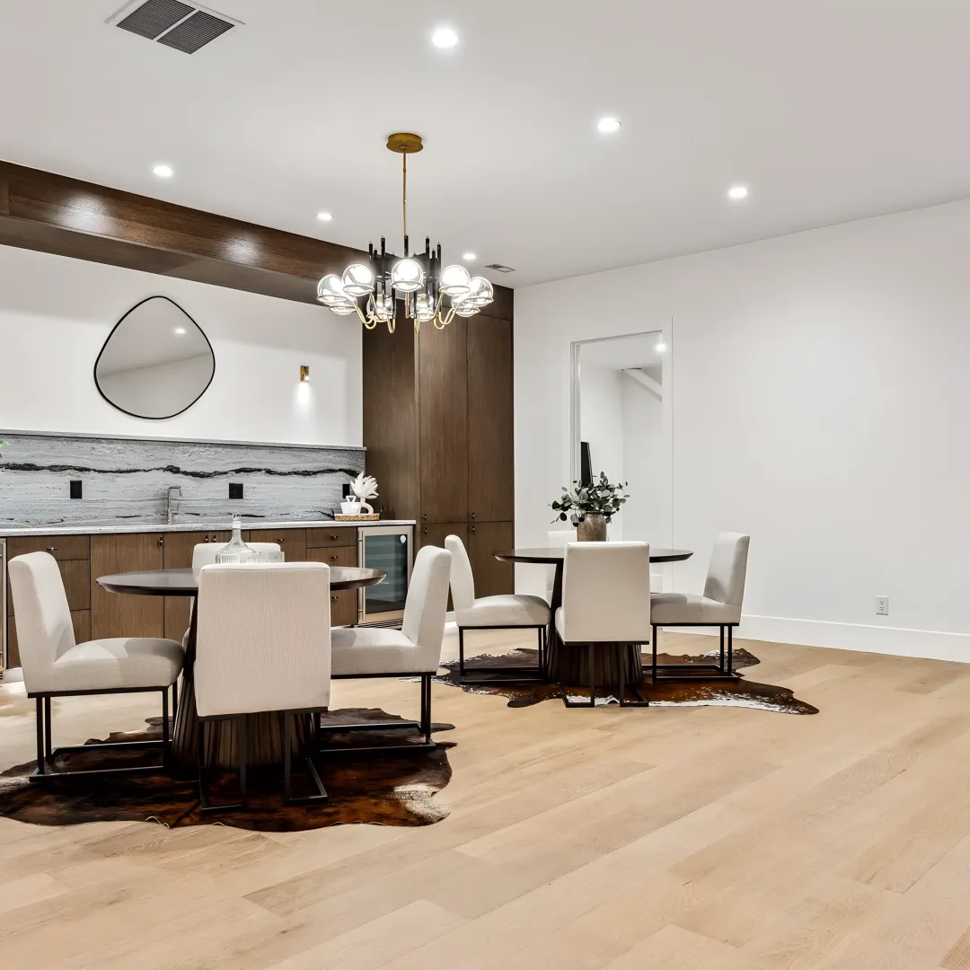 Designer measuring space for custom wine storage