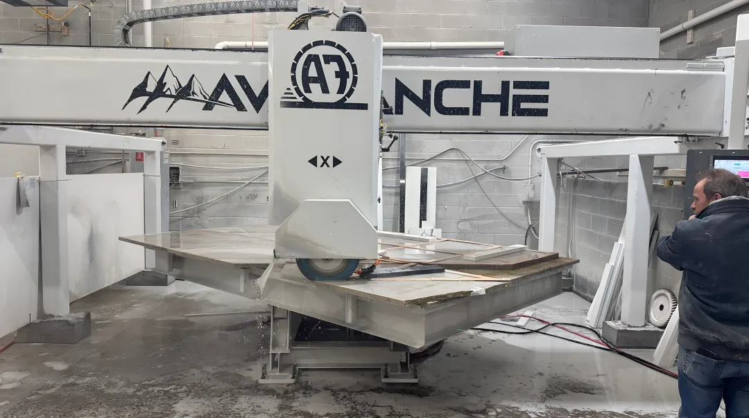 Avalanche Pro – Manual + Automatic Bridge Saw