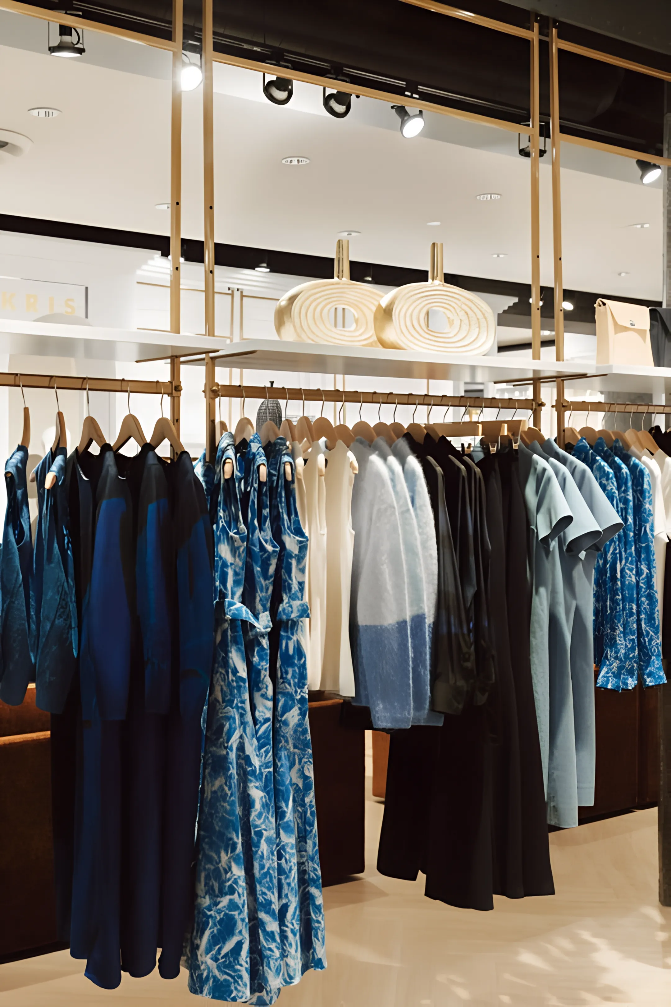 Gondola & Mid-Floor Merchandising
