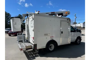 Elliott Sign Trucks for Sale in Commercial Fleets