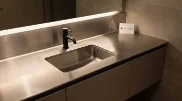 Hospitality & Hotels