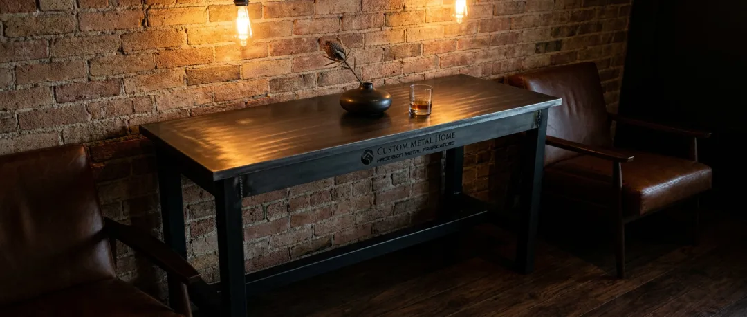 Restaurants & Bars