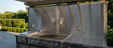 Outdoor Kitchen