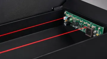 Infrared vending machine delivery sensor confirming product dispensing to customer