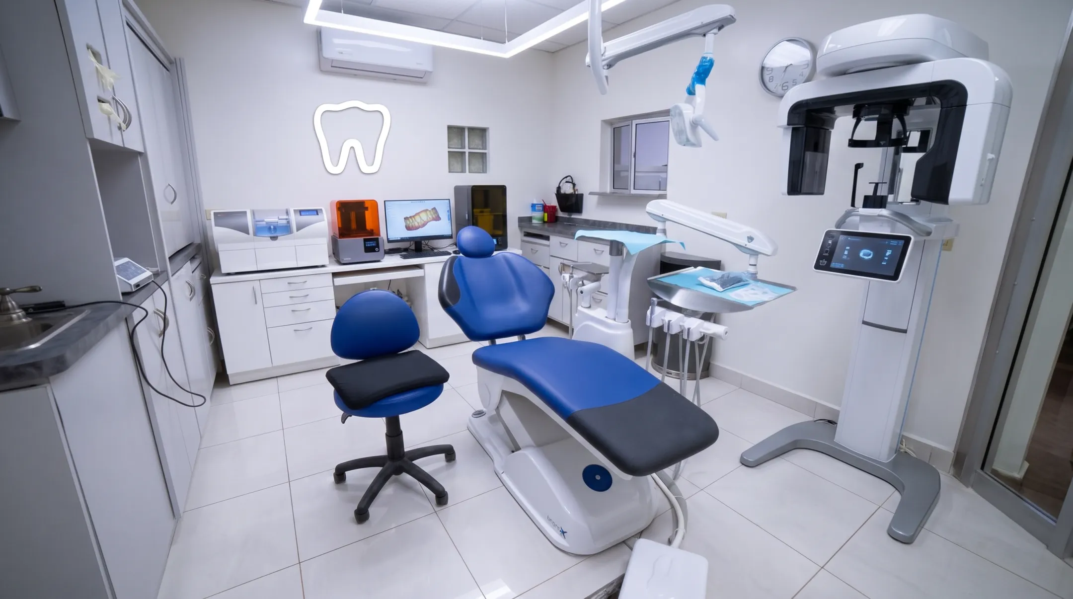 Modern dental clinic in Los Algodones with advanced CBCT imaging technology