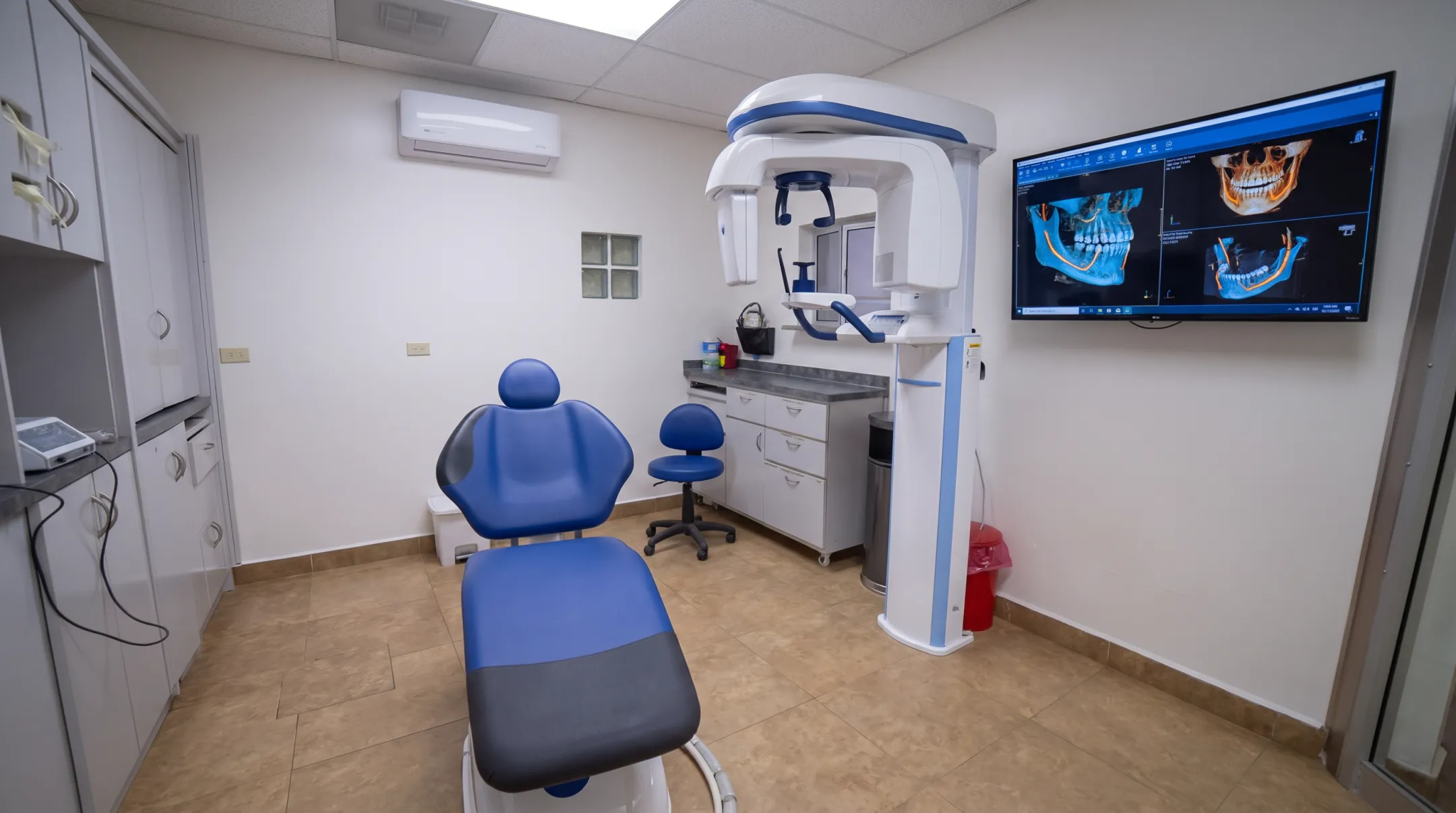 3D Cone Beam CT scan imaging equipment used for implant diagnosis