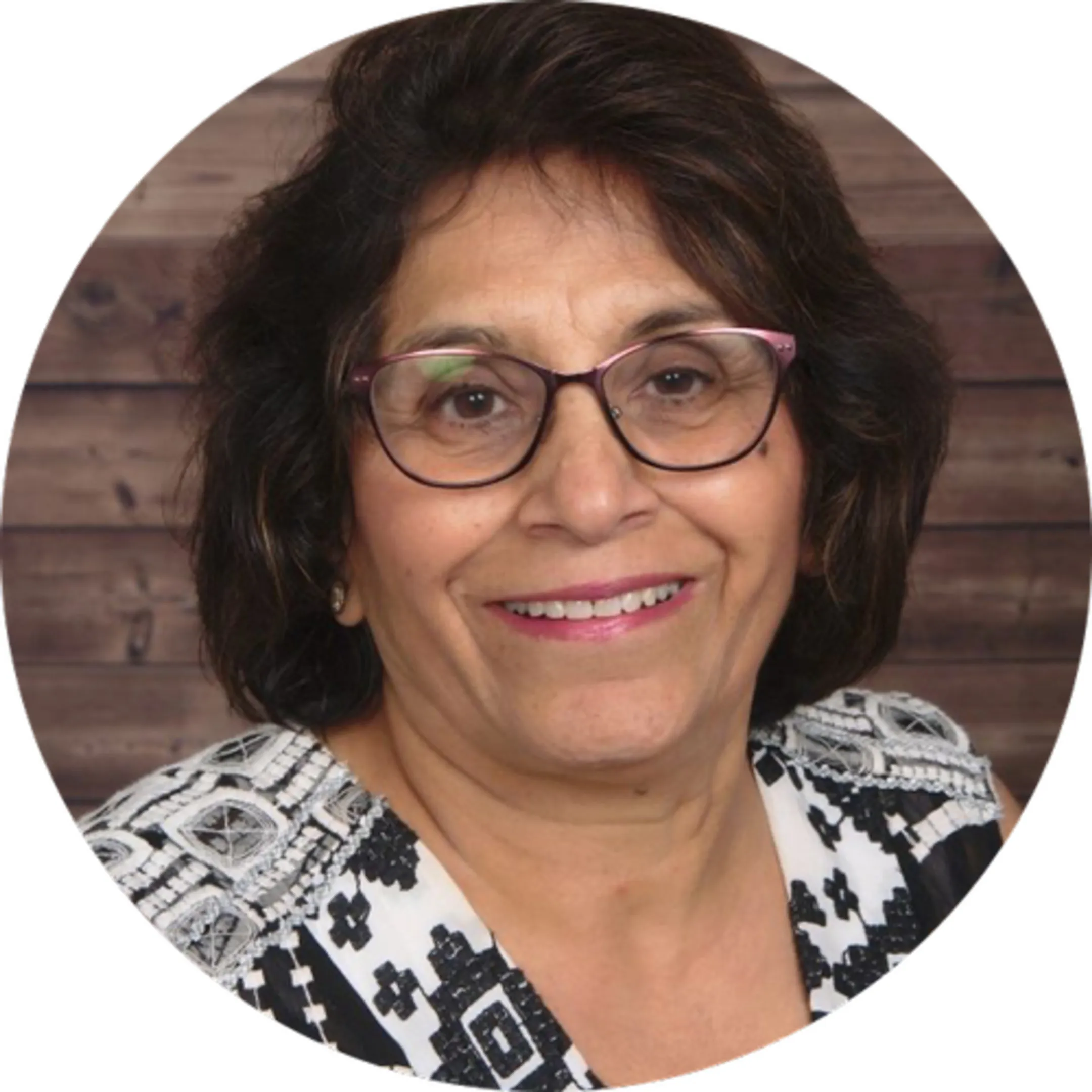 Portrait of Kay Lakhi, Founder and Chief Executive Officer