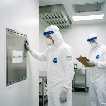 Laboratories & Pharmaceutical