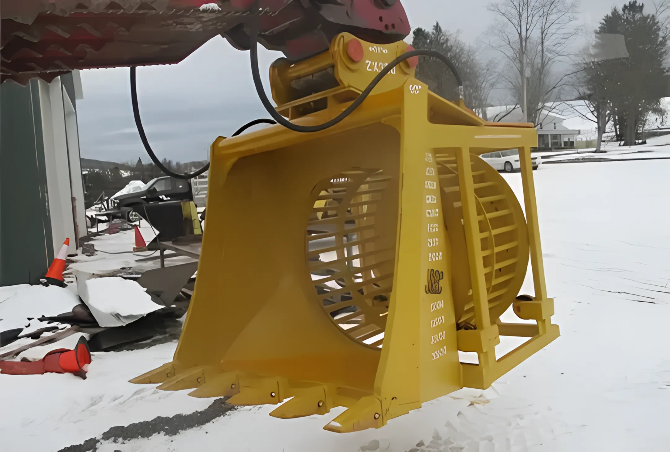 Concrete crushing and aggregate recycling equipment